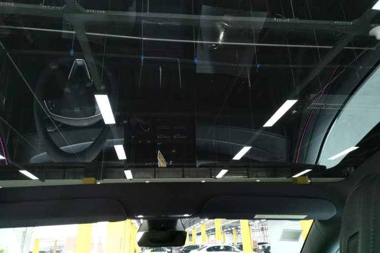 Used Tesla Model Y L 2025 Model Long-Range All-Wheel-Drive Version