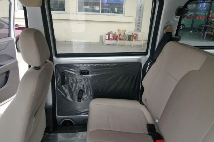 Used Wuling Hongguang V 2022 1.5L Jingqu Version Hydraulic Power Steering LAR
