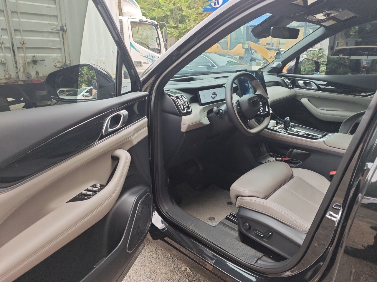 Geely Auto FX11 2025 4th Generation 1.5TD DCT Jinxiu — снимка 16