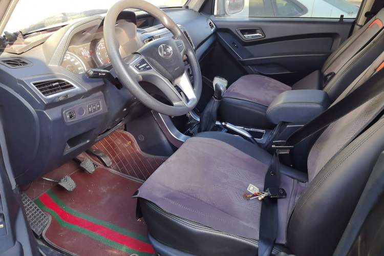 Used Leopaard Q6 2015 2.4L Manual Two-Wheel-Drive Elite Model Left Front Seat