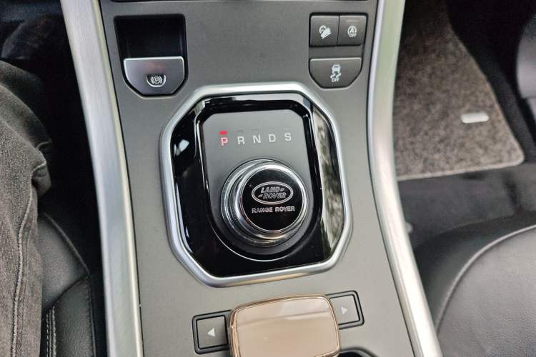 Used Land Rover Range Evoque 2018 240 PS SE Smart Brilliance Edition