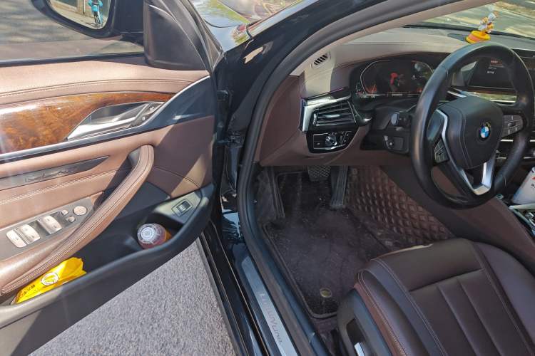 Used BMW 5 Series 2020 525Li Luxury Package
