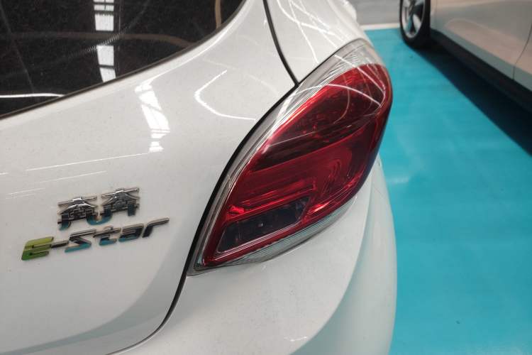 Used CHANGAN Benni E-Star 2021 National Edition Xin Yue Version Lithium Iron Phosphate (31.95 kWh)