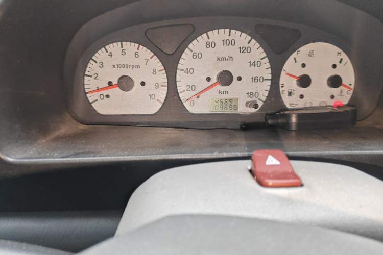 Used Suzuki Wagon R 2012 Entrepreneur Edition 1.0L Manual - Overdrive Type Odometer Close Up