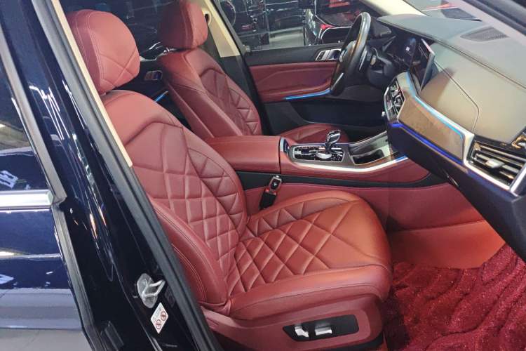 Used BMW X5 2022 xDrive 30Li Luxury M Sport Package