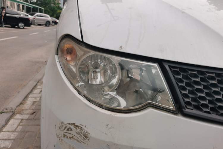 Used Wuling Hongguang 2014 1.2L Base Model China IV Right Front Headlight