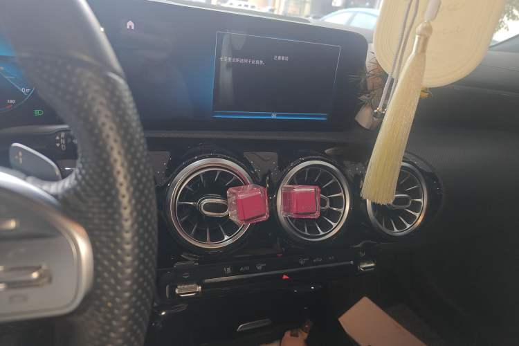 Used Mercedes-Benz A-Class 2020 Restyled A 200 L Sport Sedan Fashion Version
