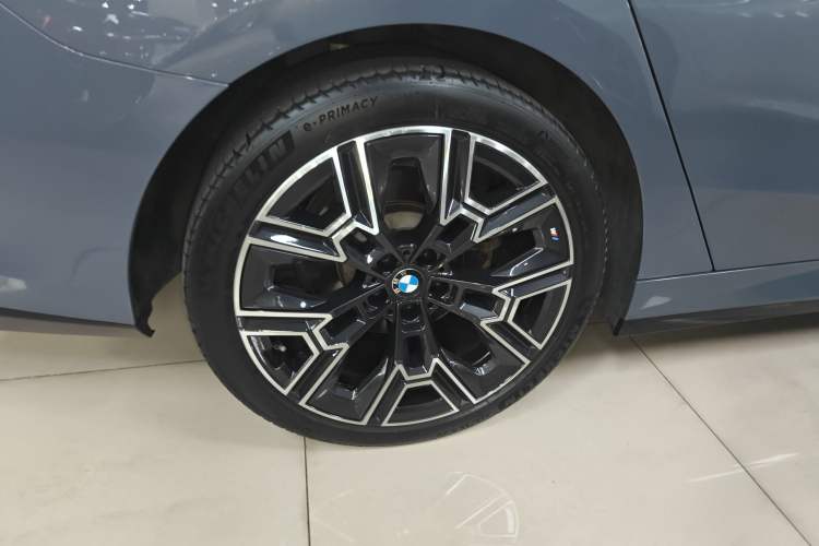 Used BMW 5 Series 2024 530Li Luxury Edition M Sport Package