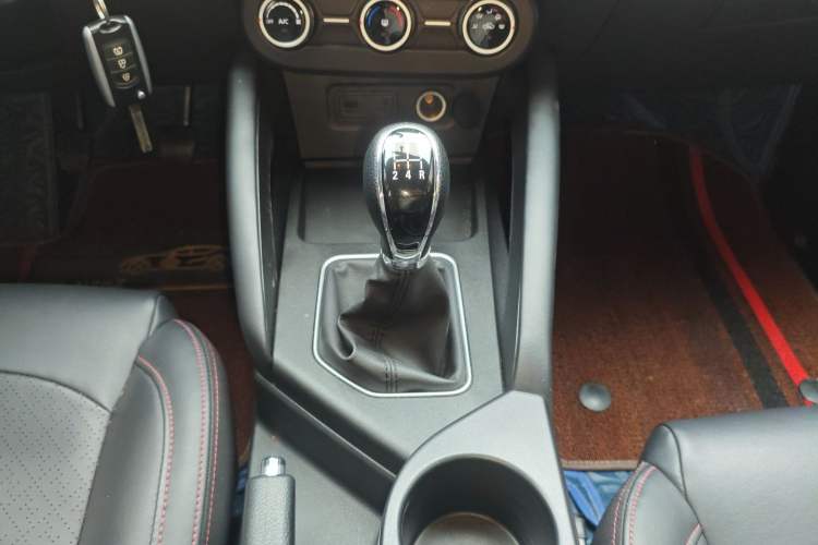 Used Dongfeng Fengon 500 2022 1.5L Manual Enjoyment Model