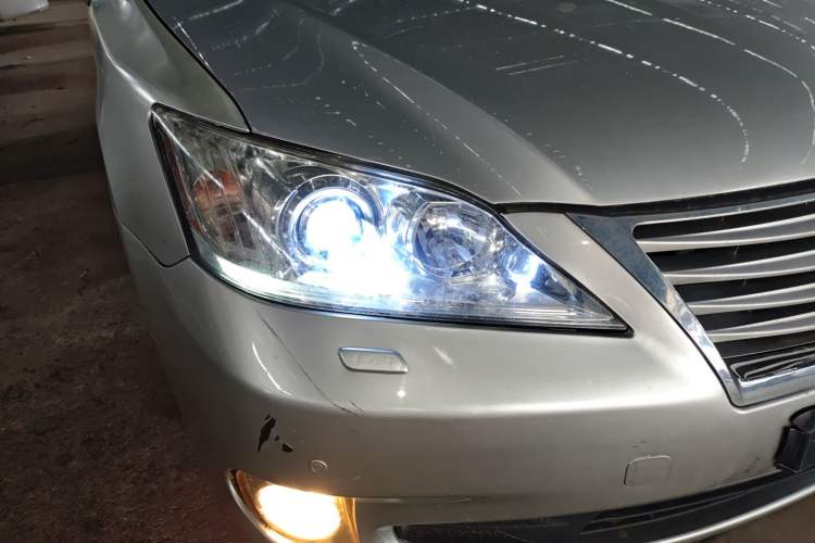 Used Lexus ES 2010 240 Luxury Edition Right Front Headlight