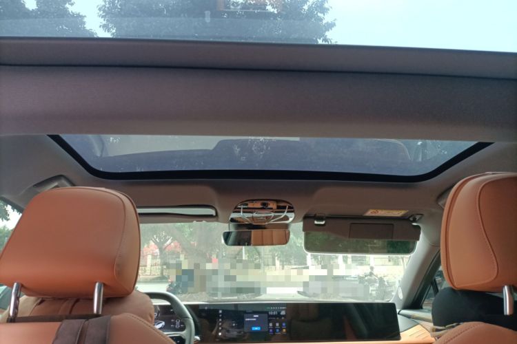 Used VOYAH PASSION 2024 PHEV Four-Wheel Drive Ultra-Long Range Executive Edition Headliner