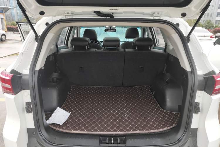 Used JETOUR X70 2018 1.5T Automatic YueXing Edition Trunk