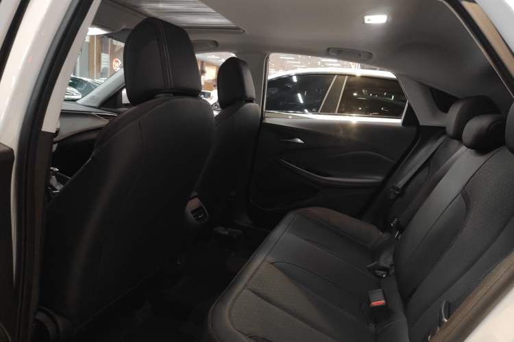 Used Buick Verano 2023 Pro Enjoyment Edition Left Rear Seat