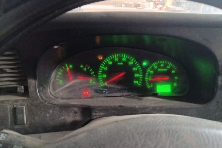 Used Jinbei Hiace 2018 2.0L Fifth-Generation Box Truck Standard Roof 2 Seats 4G19 Instrument Cluster