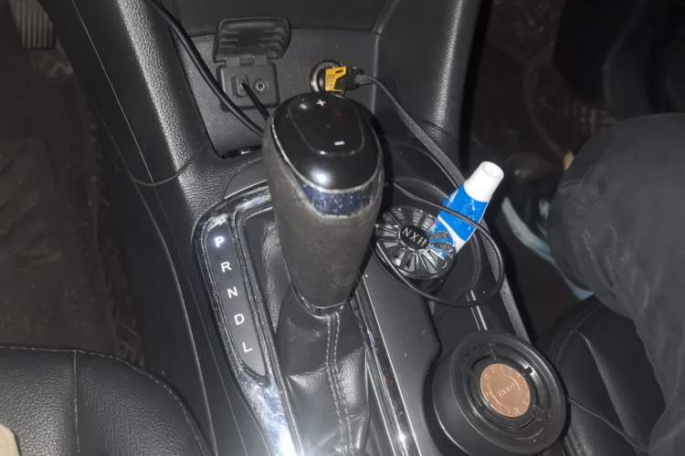 Used Chevrolet Cruze 2017 1.5L Automatic Pioneer Sunroof Edition Gear Lever