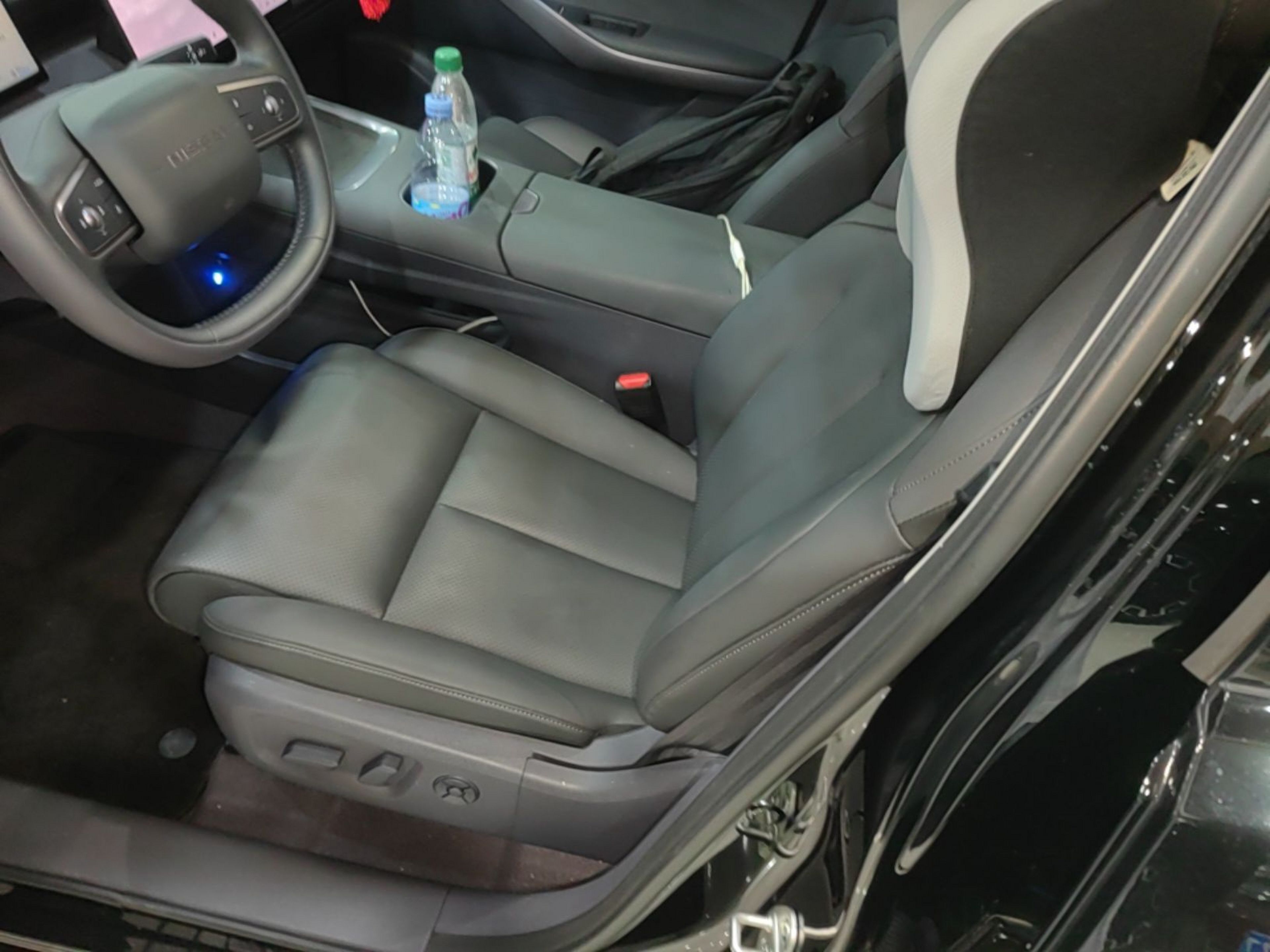 Vordere Reihe im Auto