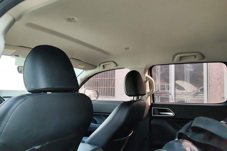 Used Great Wall Poer 2023 2.0T Commercial Version Automatic Diesel 4x4 Elite Long-Box GW4D20M
