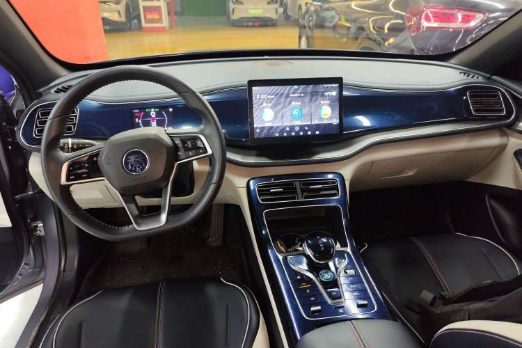 Used BYD Qin PLUS 2021 DM-i 55KM Flagship Model Audio And AC Panel