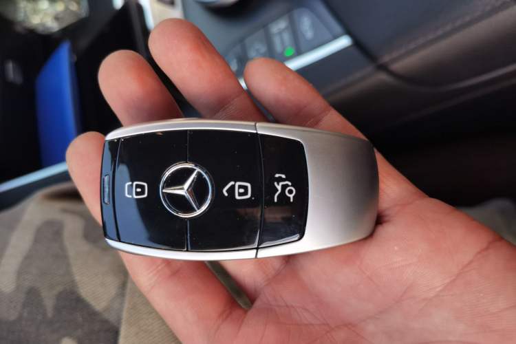 Used Mercedes-Benz S-Class 2014 S 320 L Luxury Model
