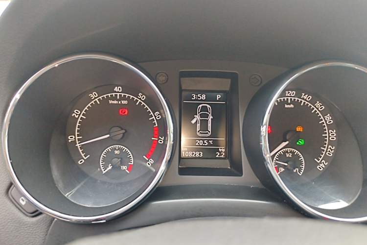 Used Skoda Yeti 2016 1.4TSI DSG Prestige Edition Instrument Cluster