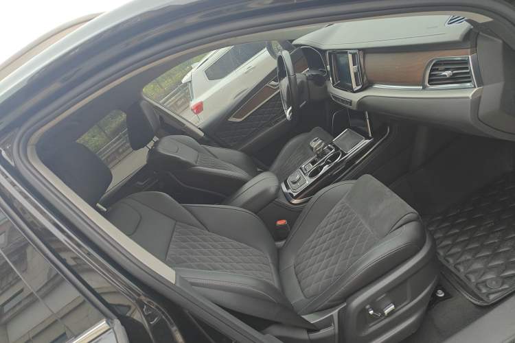 Used Hongqi HS7 2021 2.0T DCT Two-Wheel Drive Smart Connect Flagship Edition Right Front Seat