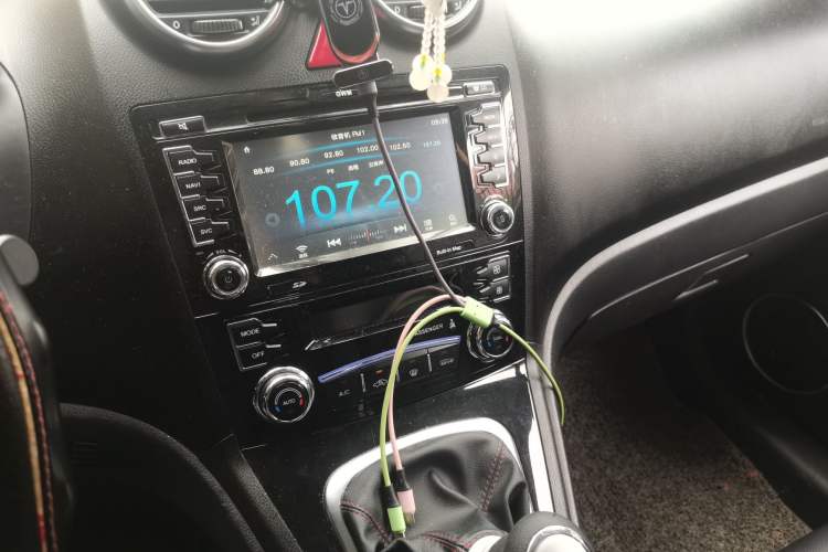 Used Haval H6 2016 Upgraded Model 1.5T Manual Two-Wheel Drive Elite Version