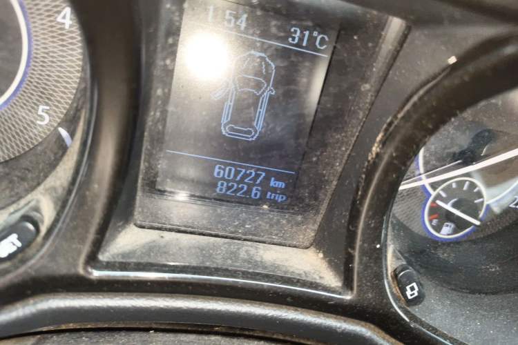 Used JMC Yuhu 7 2016 2.4T Two-Wheel Drive Luxury Edition JX4D24