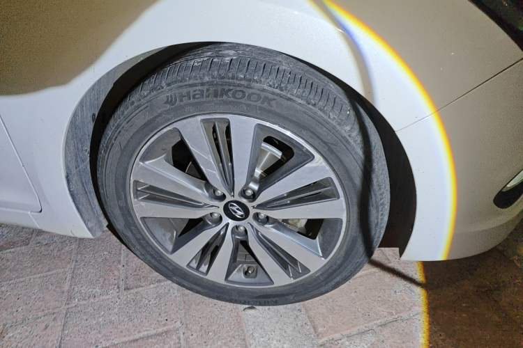 Used Hyundai Mistra 2014 2.0L Automatic Supreme LUX Trim