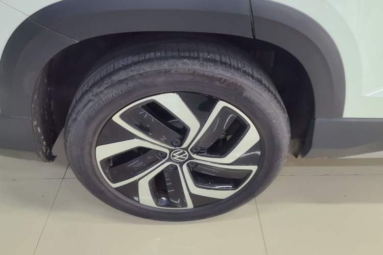 Used Volkswagen Tharu 2023 300TSI Two-Wheel-Drive Full Moon Edition Exterior 5