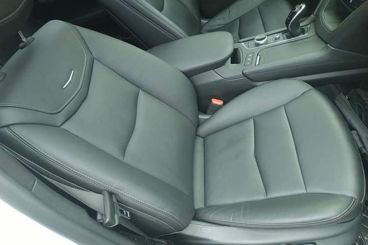 Used Cadillac XT5 2020 28T Luxury Version
