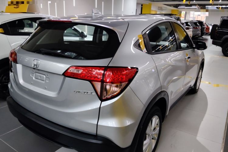 Used Honda Vezel 2015 1.8L CVT 2WD Elite Model
