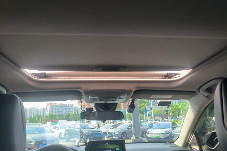 Used Toyota Wildlander 2022 2.0L CVT Two-Wheel Drive Luxury PLUS Edition Headliner