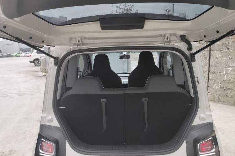 Used Wuling Air ev 2023 - Four Seats - Standard Edition