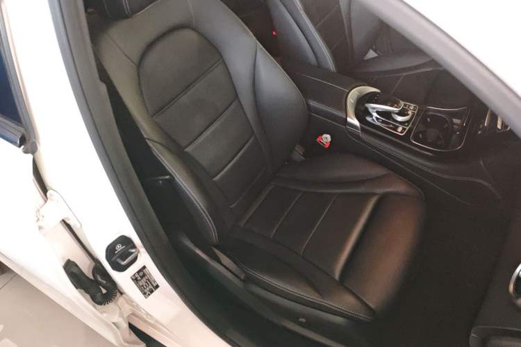 Used Mercedes-Benz GLC Coupe 2018 GLC 200 4MATIC Coupe SUV
