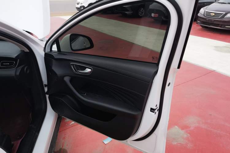 Used Roewe D7 2025 DMH 125km World Champion Edition