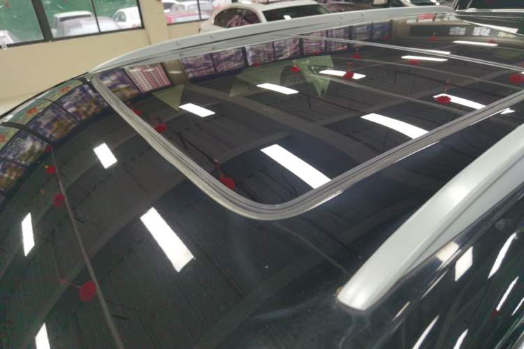 Used Cadillac XT5 2022 2.0T Two-Wheel Drive Luxury Version