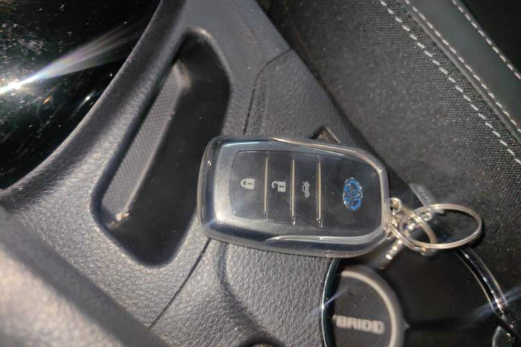 Used Toyota Corolla 2017 Revised Dual-Engine 1.8L E-CVT Elite Edition