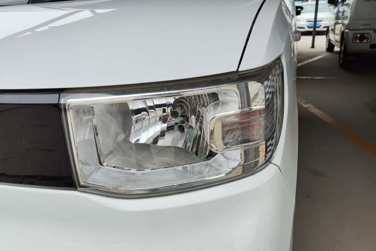 Used Wuling Hongguang MINIEV 2020 Freedom Version Lithium Iron Phosphate Left Front Headlight