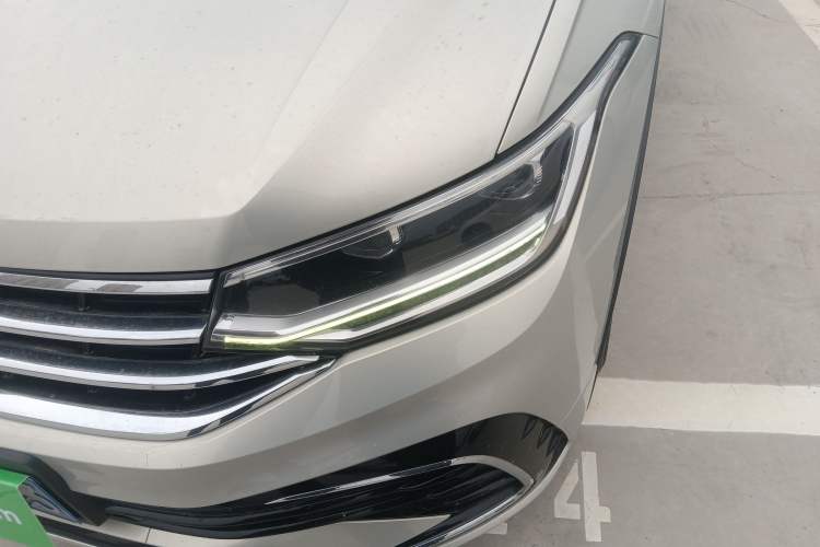 Used Volkswagen Tiguan L 2022 330TSI Automatic Two-Wheel Drive R-Line Enhanced Edition Left Front Headlight