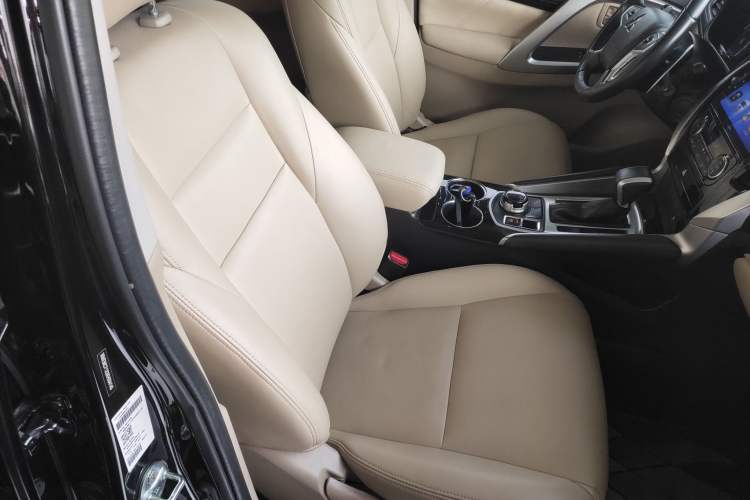 Used Mitsubishi Pajero 2018 V93 3.0L 5-Door GLS Genuine Leather Version – Middle East
