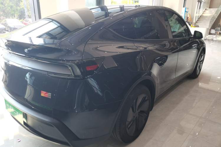 Used Tesla Model Y 2025 Rear-Wheel-Drive Version

