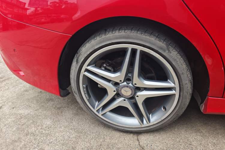 Used Mercedes-Benz CLA 2016 CLA 220 4MATIC Right Rear Wheel Hub