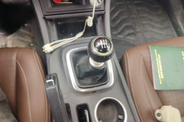 Used BYD S7 2016 1.5T Manual Luxury Edition Gear Lever