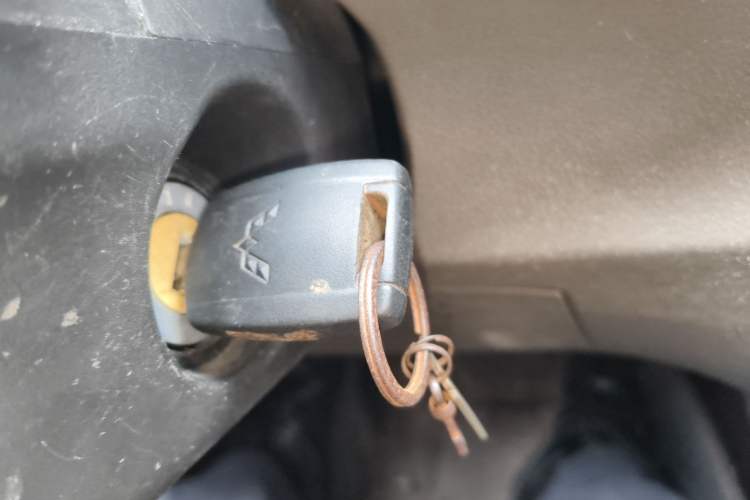 Used Wuling Rongguang V 2019 1.5L Van - Utility Model Vehicle Key