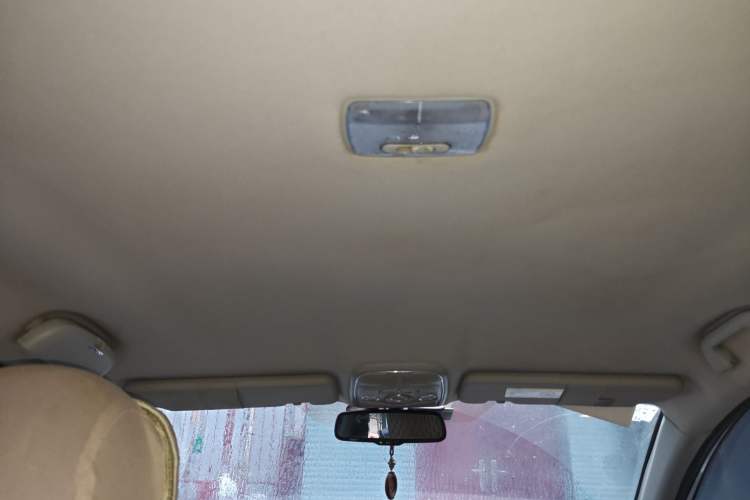 Used Haval H6 2013 Upgraded Model 2.4L Automatic Two-Wheel Drive Elite Version Headliner