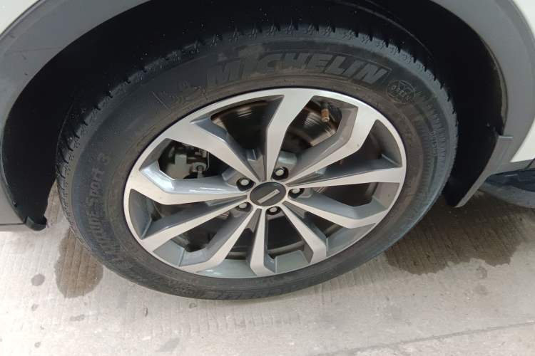 Used Wey VV6 2018 2.0T Four-Wheel Drive Flagship Version China V Standard Exterior 4