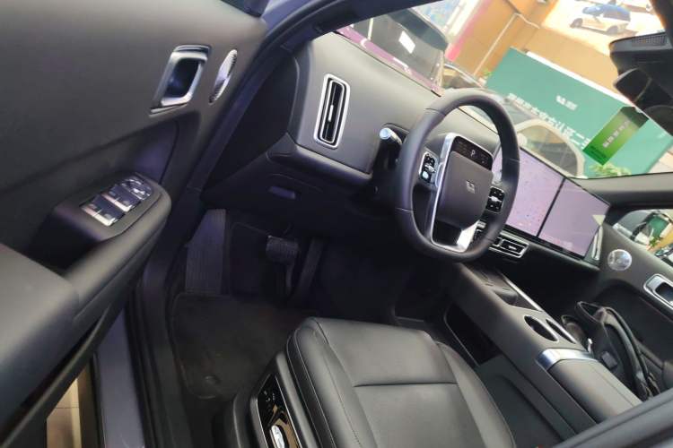 Used Li Auto L8 2025 Ultra Smart Refreshed Edition Driver Seat