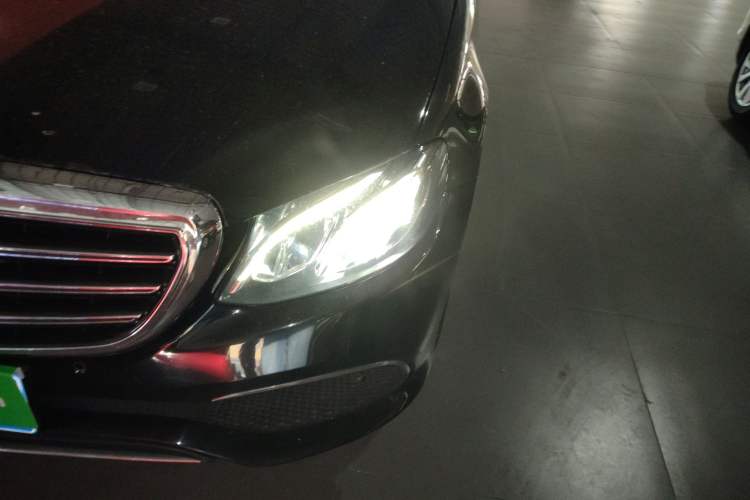 Used Mercedes-Benz E-Class 2019 E 260 L Sport 4MATIC
