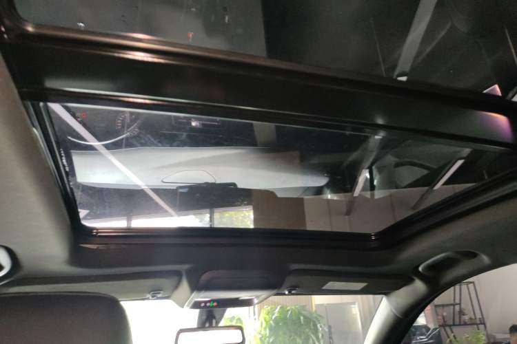 Used Cadillac XT4 2018 28T Two-Wheel Drive Leading Version