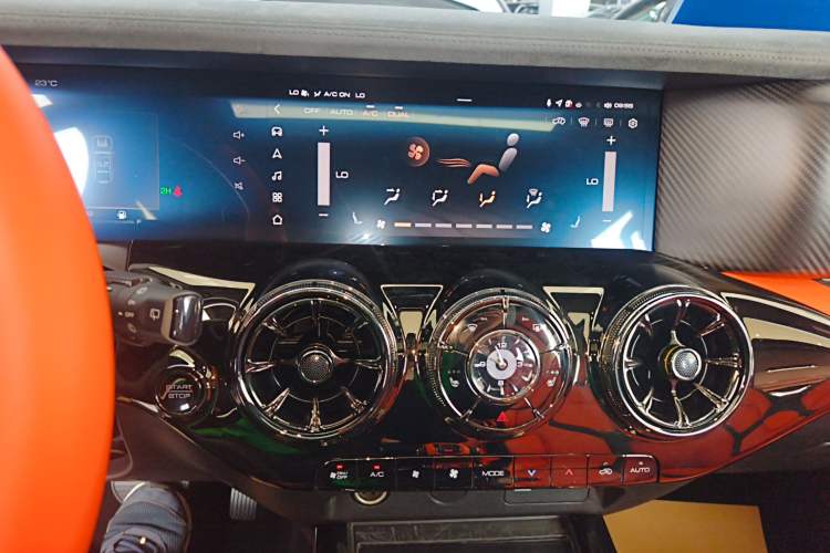 Used Cyberspace Tank 300 2023 2.0T Cyber Knight
